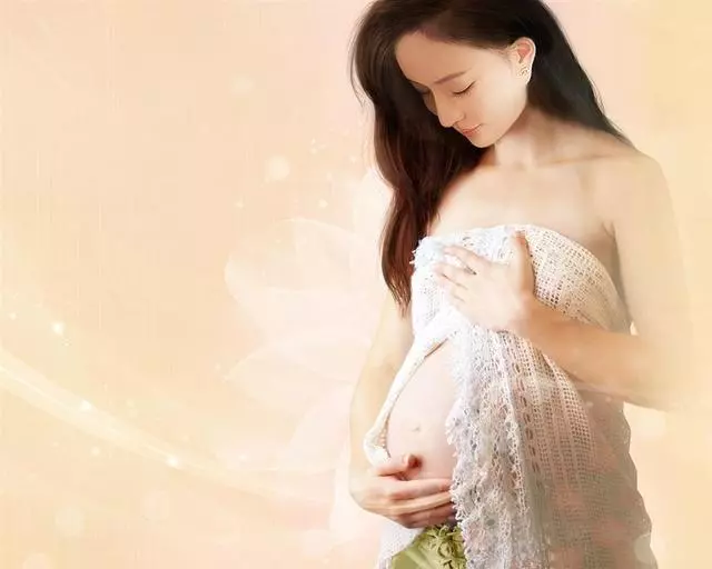 剛出月子,家婆就叫我下地幹活,老公回來後,帶著我離開了家!