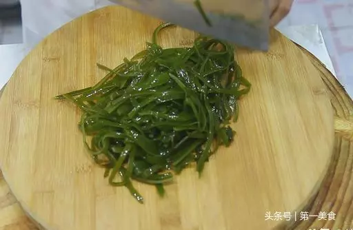 涼拌海帶絲如何好吃不腥,又能保持營養?廚師長悄悄告訴你竅門