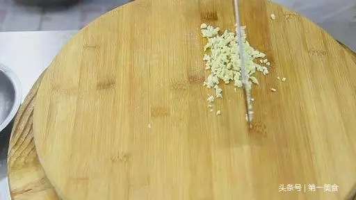 涼拌海帶絲如何好吃不腥,又能保持營養?廚師長悄悄告訴你竅門