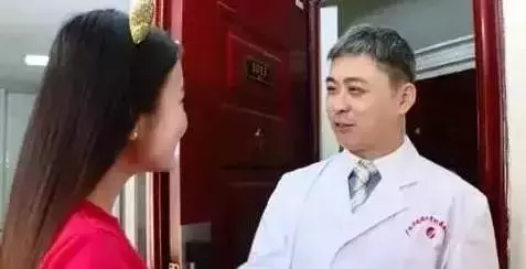 一套「養背操」,幫你強健脊背