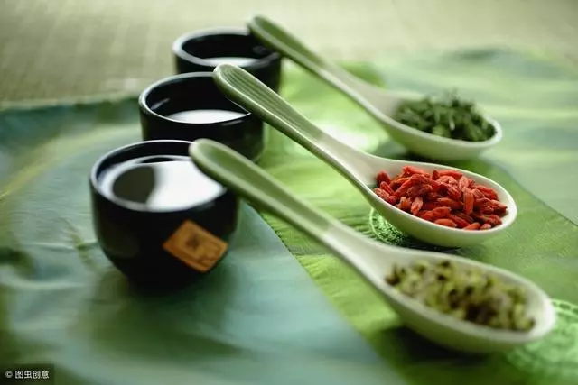 穿得越少,不一定越涼快,四十五歲後,避開5大養生誤區,更健康