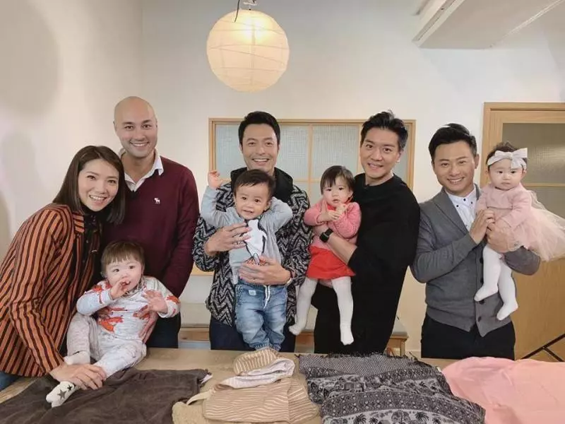 《1+1+1》車婉婉邀星級爸媽談湊仔經 44歲車婉婉姊弟戀修成正果做幸福靚媽