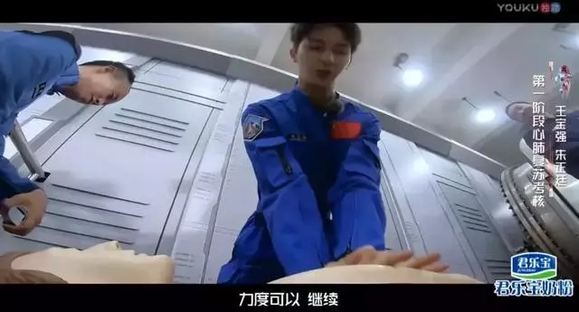 看電視真的會害了孩子嗎?到底要不要阻止孩子看電視?這位媽媽的回答值得所有家長學習!