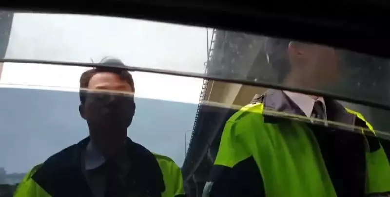 男子躲臨檢開嗆:「懂法律就是不一樣」 出奧步「警察只好放他走」網友不滿罵:警察沒尊嚴