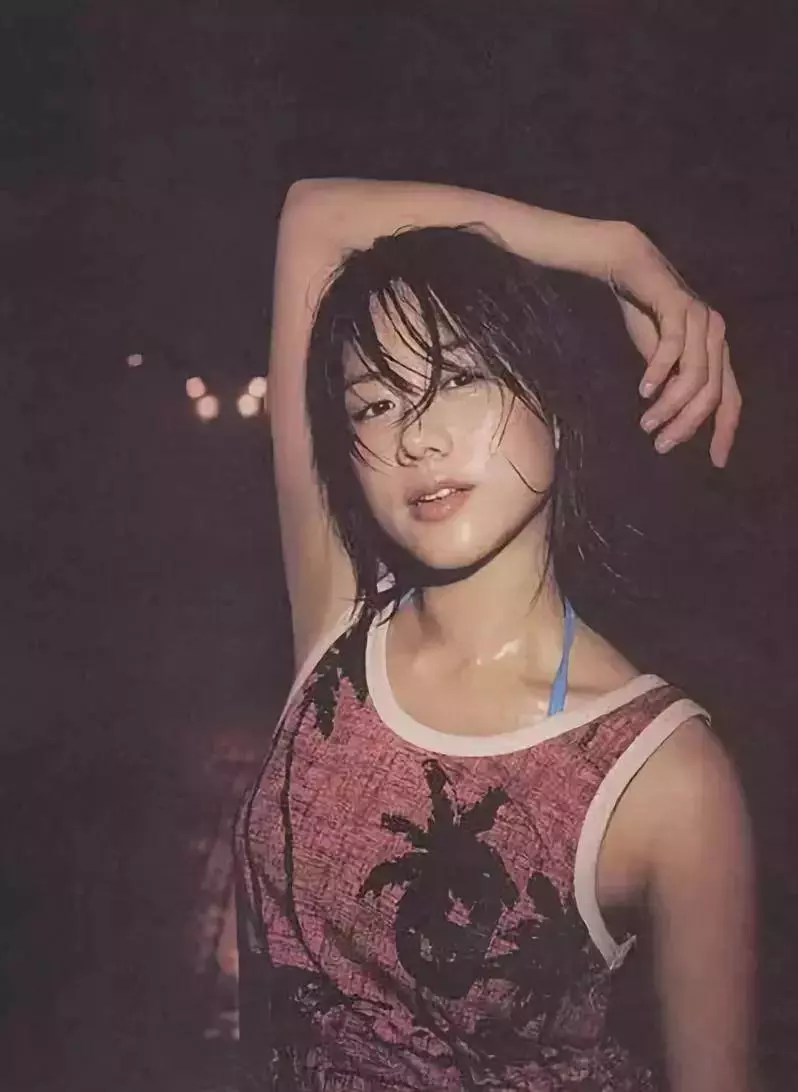 被罵小三專愛有婦之夫,與恩師決裂遭封殺…她的段位可真不低!