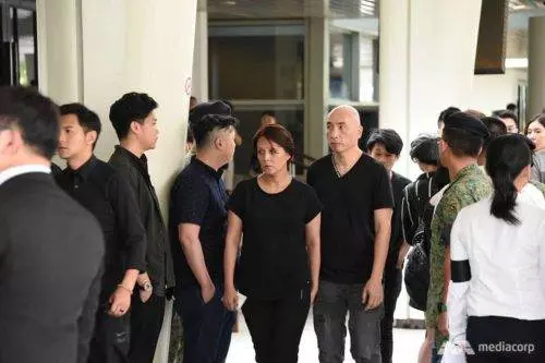 【內有多圖】馮偉衷真的走了! 追思會出席藝人 + 舉殯 + 軍事葬禮, 『最完整的出殯現場全記錄』