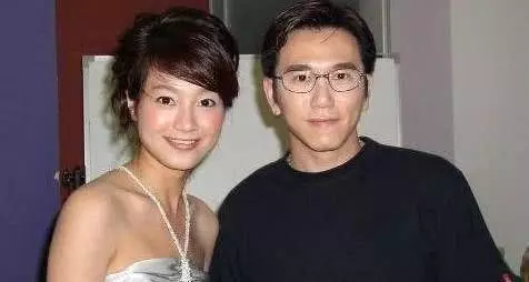 一婚娶港姐,二婚拿下助理,三婚娶小20歲嬌妻,網友:羨慕不來~