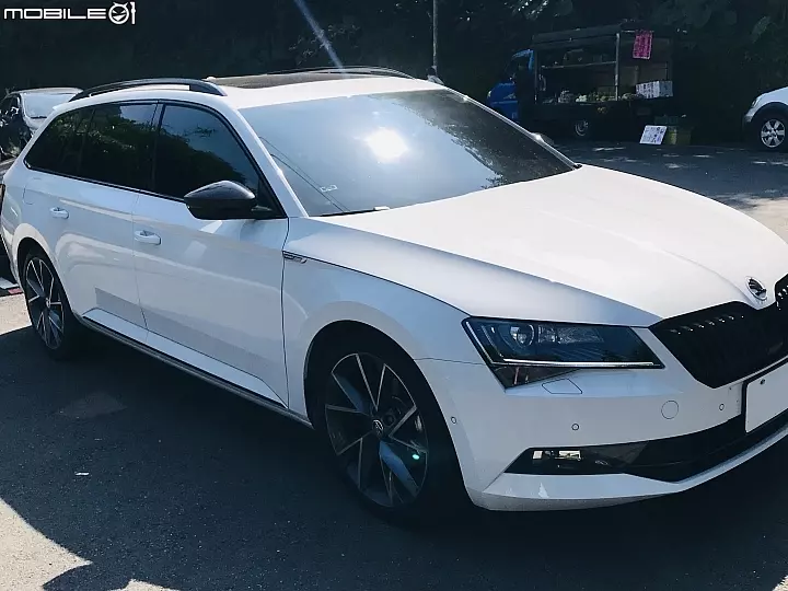 人妻的願望 2019年式 Superb combi sportline