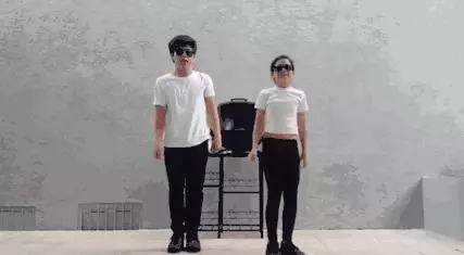 哥哥20歲,妹妹11歲,一言不合就開始跳舞!這一跳就跳出了「420萬粉絲」!