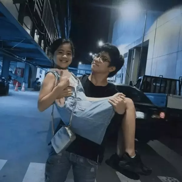 哥哥20歲,妹妹11歲,一言不合就開始跳舞!這一跳就跳出了「420萬粉絲」!