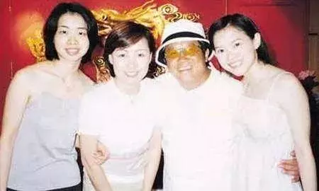 曾志偉四個兒女都不靠爸:三個都在娛樂圈發展,唯獨他的小女兒最神秘!