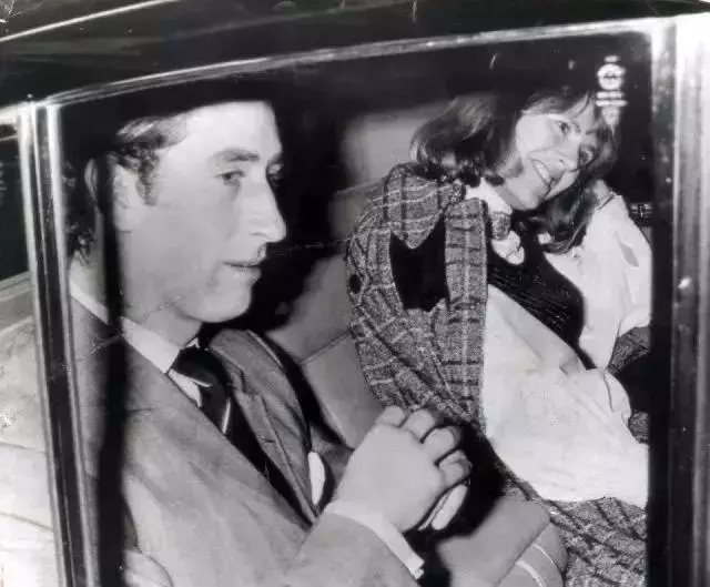 她花34年弄走黛安娜...好不容易爬上正位 卻成為「全英國地位最低下的皇室」連女王都不想正眼看她