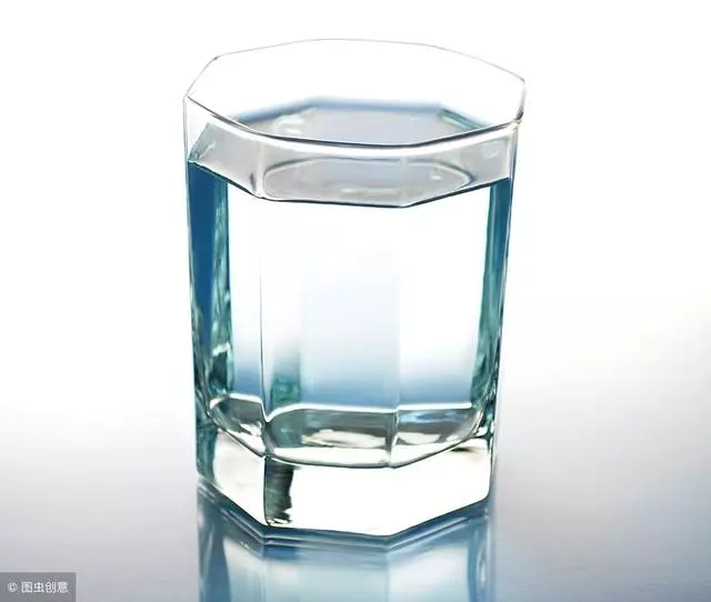 這樣喝水最養胃!喝水養生記住這4個數