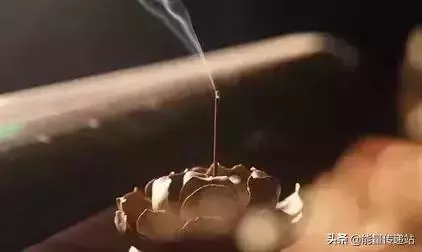 人與人不同,站的位置不同,處的角度不同,乾的工作不同,擔的責任不同。