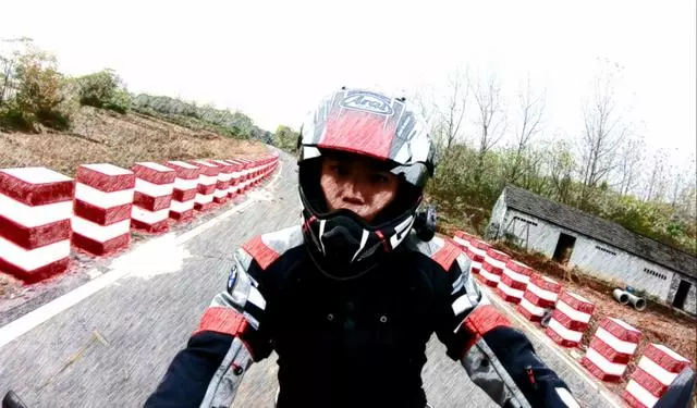 摩托騎行服怎麼選,怎麼搭配
