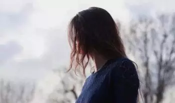 人累了就休息,心累了就沉默。