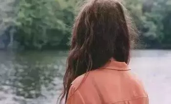人累了就休息,心累了就沉默。