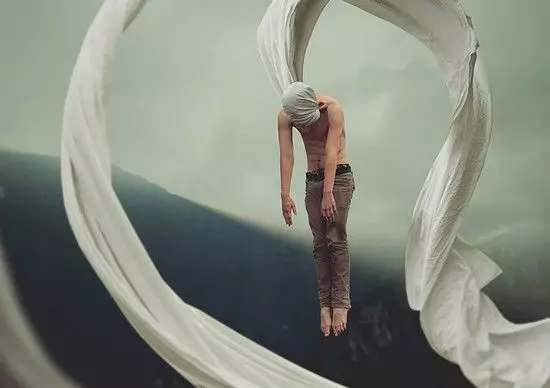 待人友善是修養,獨來獨往是性格, 這種人常有「過人之處」,受人「忌妒」反而應該開心
