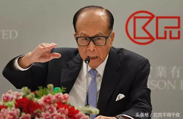 李嘉誠說:四十歲還很窮的話,你需要做到這些,就會改變貧窮