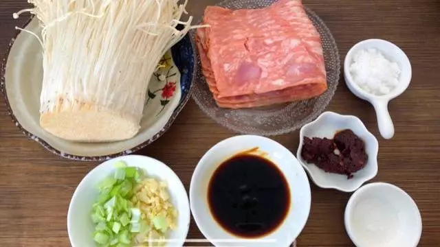 除夕年夜飯精選的10道菜,做法簡單,寓意吉祥味道佳,快收藏!