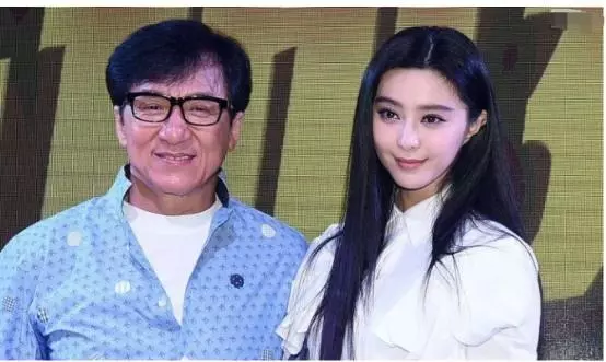 房祖名對范冰冰的稱呼,直接暴露她和成龍的關系,網友:關系好亂