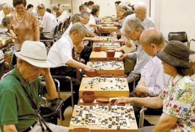為什麼日本人不養兒防老?