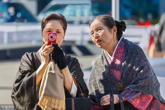 為什麼日本人不養兒防老?