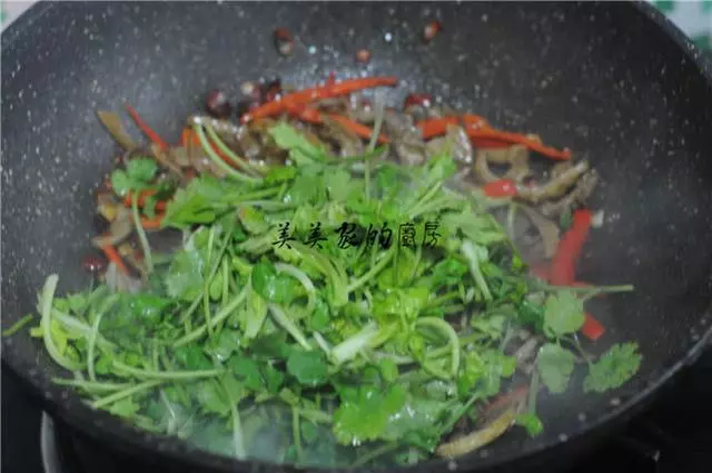 冬天,最煩半夜上廁所,多吃這菜,健脾補虛不尿頻,一覺睡到天亮