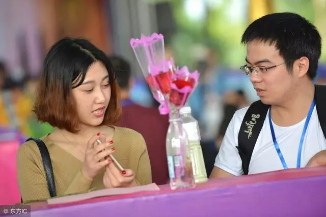 春節回家相親,剛交往幾天的男友提出一個要求,我難以接受咋辦?