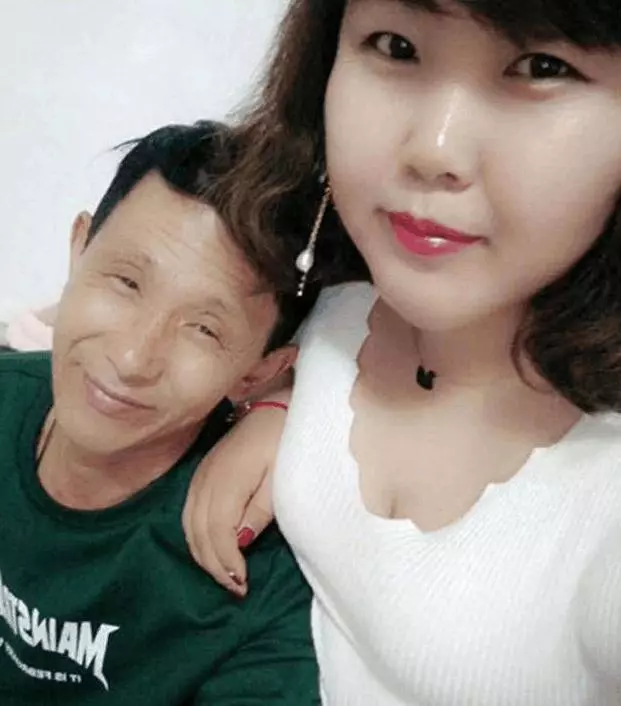 中年男子娶28歲嬌妻,婚後吃不消,要告誡世人娶妻要量力而行......