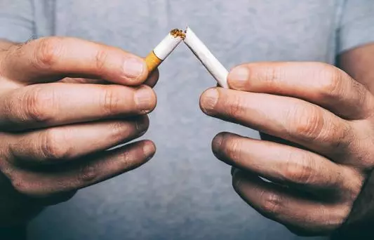 菸價全都白漲!知情人終於抖出「把癮君子當盤子真相」:還在抽的人虧慘了