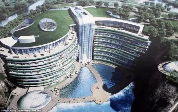 「破坑」大翻身!設計師把這坑改建成「華麗五星級酒店」,「水下客房」富豪們都搶著要住!