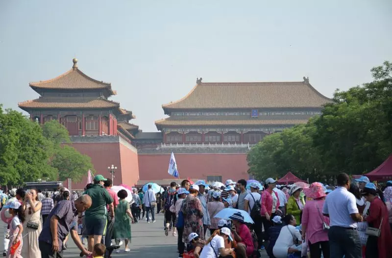 「連帶坐罰」!蘇揆下令團客違規攜肉「旅行社受罰」,觀光局:最高可罰鍰15萬!