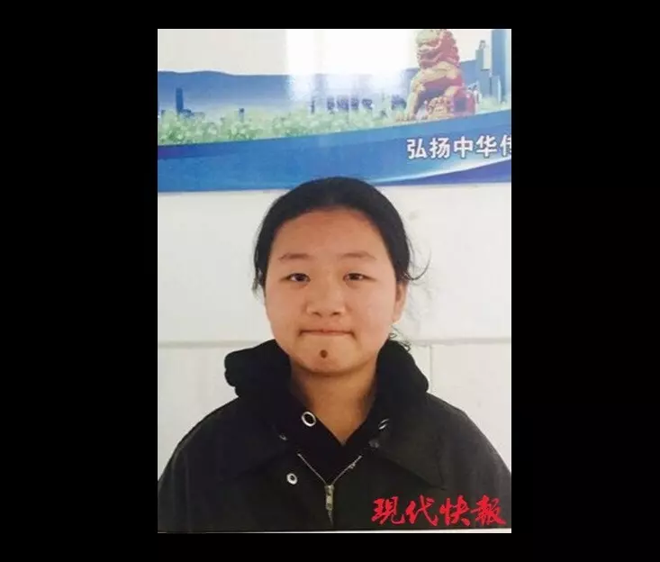 勇於承擔!13歲女童刮傷車「眾人勸快跑」 車主暴怒「轉頭一看氣全消」:賠償1元就好