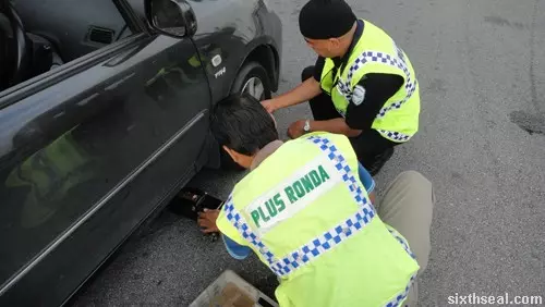 大道拋錨撥Toll Free.免被「黑心」拖車佬「砍菜頭」