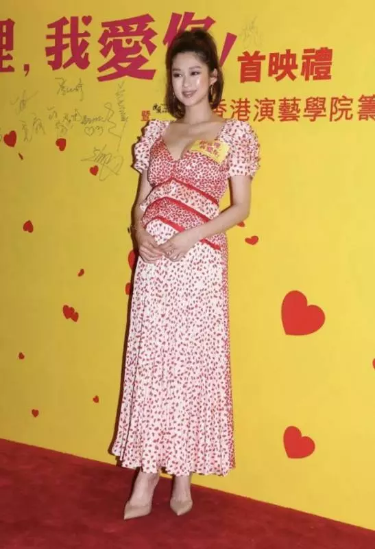 懷孕六個多月!前TVB花旦陀巨肚自曝老公將陪入產房