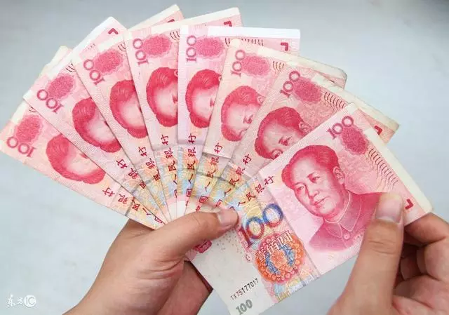 婆婆每月給我五萬,她提了個要求,讓我娘家人炸鍋