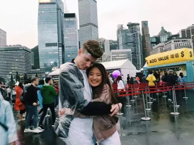 張學友16歲女兒戀上已婚男:真正的富養,絕不是溺愛