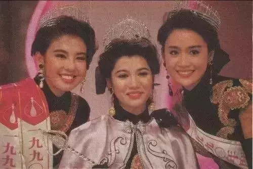 還記得她嗎?她曾是被TVB力捧的古典美人,婚後被曝出軌,如今面部僵硬變網紅?