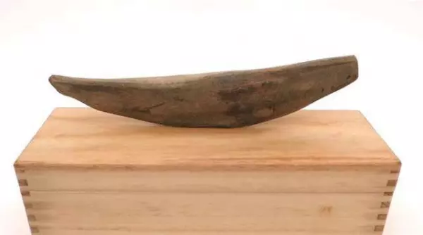 鰹魚乾加熱打磨後竟會變成「超鋒利匕首」!堅硬程度居然能夠刺穿鋁罐!