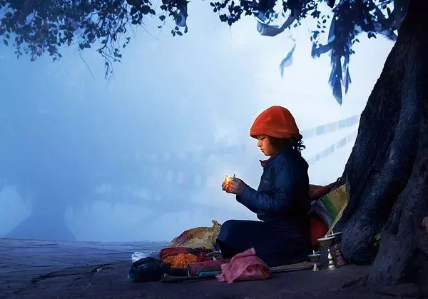 為別人點亮一盞溫暖心靈的燈,同樣也會照亮自己的路。