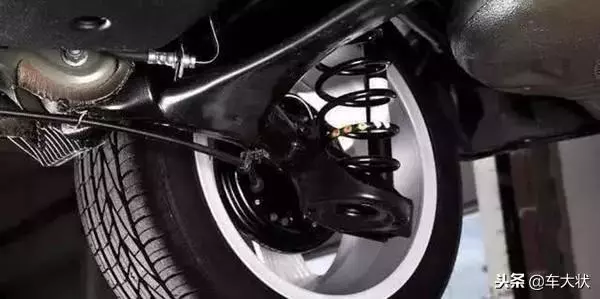 車子開久了,車內噪音越來越大,是這個地方出了問題,簡單搞定!