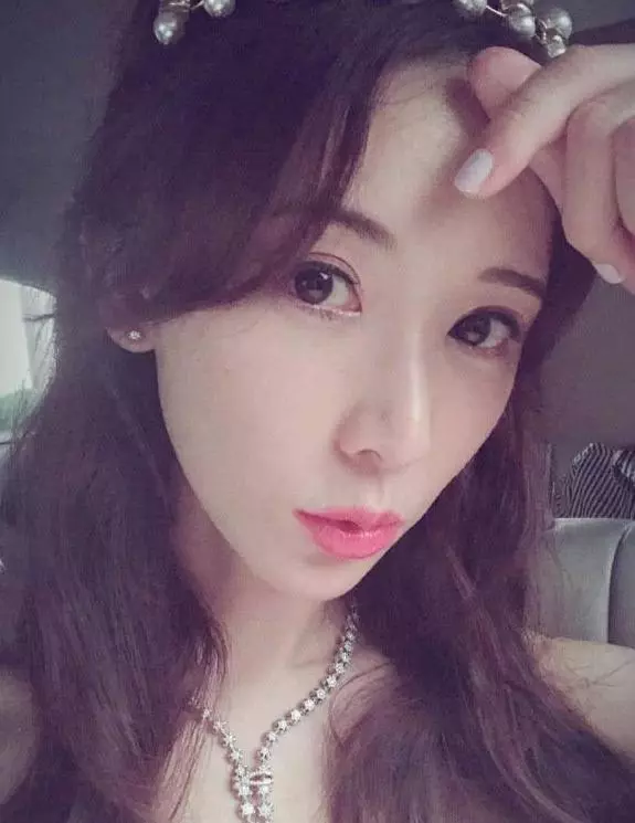 44歲林志玲曬「與母親合照」!看到圖6時,近70歲的林媽媽讓網友炸了:氣質如蘭!