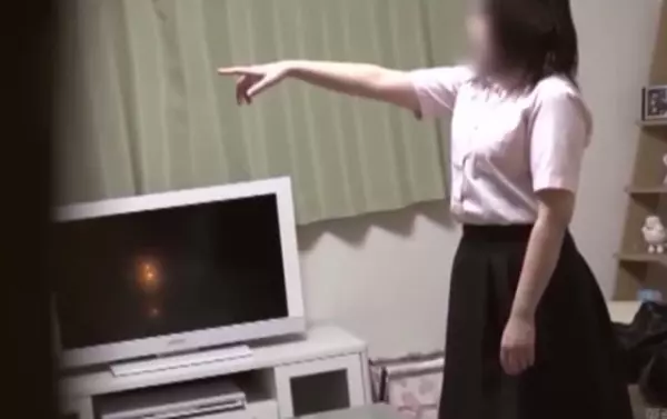 請慎入 女子一回家就開始做出詭異舉動真的看到叫出來 這三段靈異V8你敢挑戰嗎(影片)