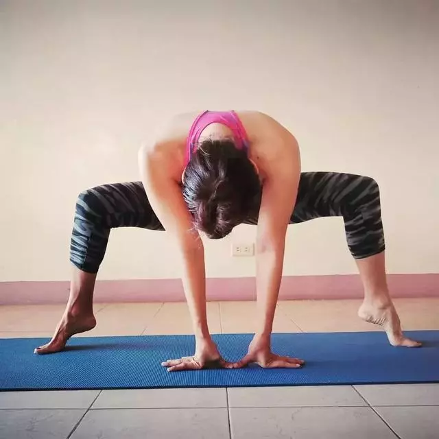 女式瑜伽,15種變換動作,堅持30天,身體線條全面提升