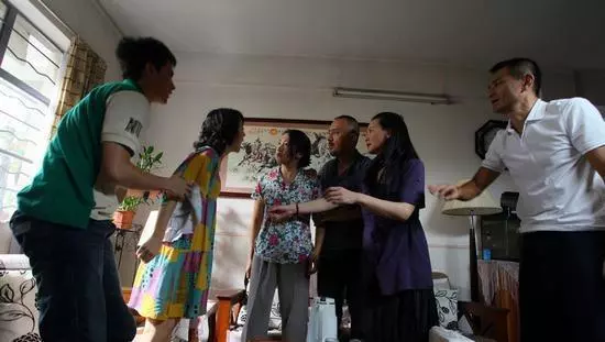 3年不孕,婆婆讓離婚,每月給老公三千,半年後遇婆婆,傻住