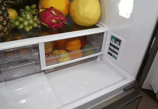 冰箱總是臭臭的有異味?只需放一個小東西,冰箱裡不結冰,異味沒有了,每個月還能省100元電費哦!