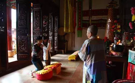 燒香拜佛的人都該看看,拜拜時,一定要說『這些話』,神明才會幫你。實在太重要了