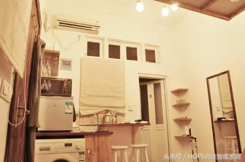 男子租「不到4坪」破爛房一個月後實在忍不了!他動手將它爆改成「複式小家」,房東樂到開花!