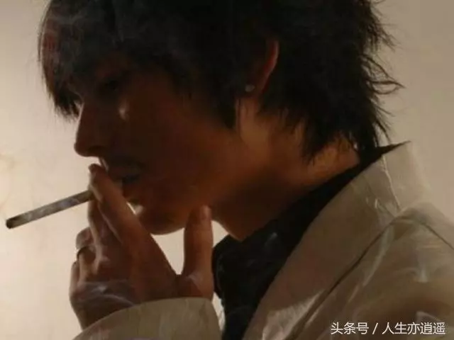 你沒那本事,還怨我在外面半推半就?嫌我不檢點有本事離開我!